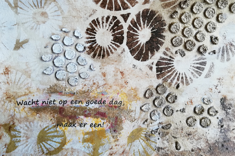 In deze online cursus leer je hoe je je eigen Art Journal maakt